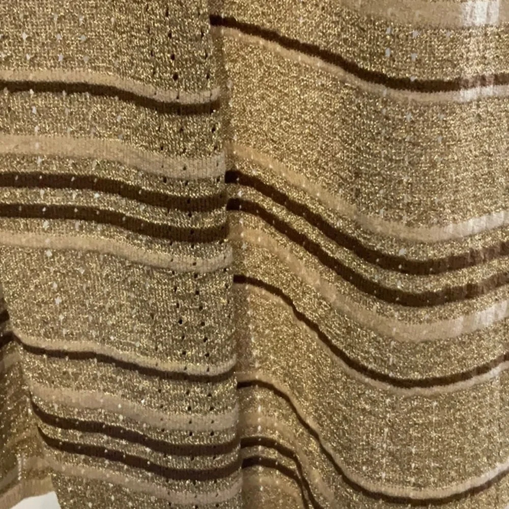 Gap - Picture 3 of 6